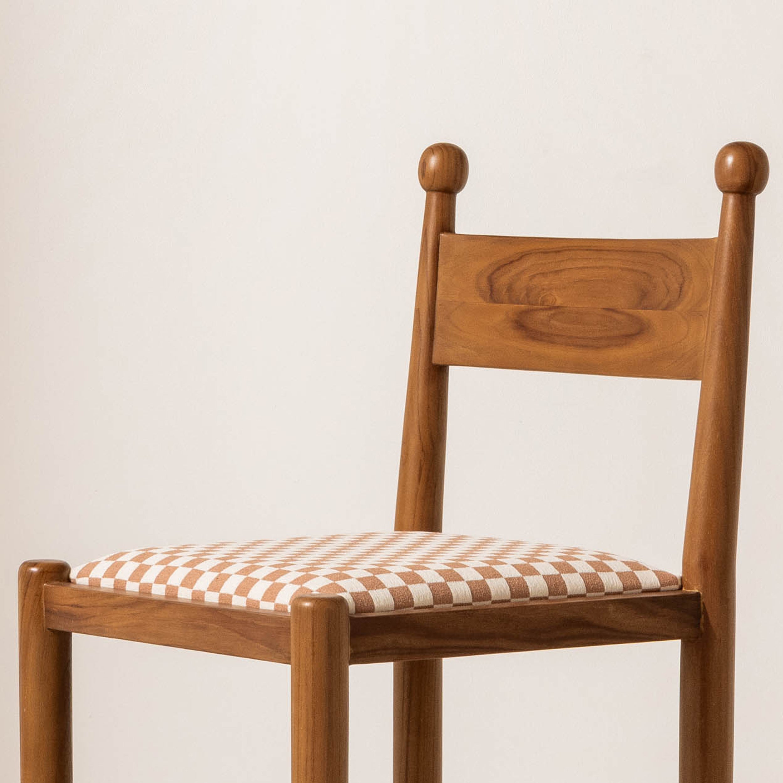 Finials Dining Chair with Upholstered Seat – Six The